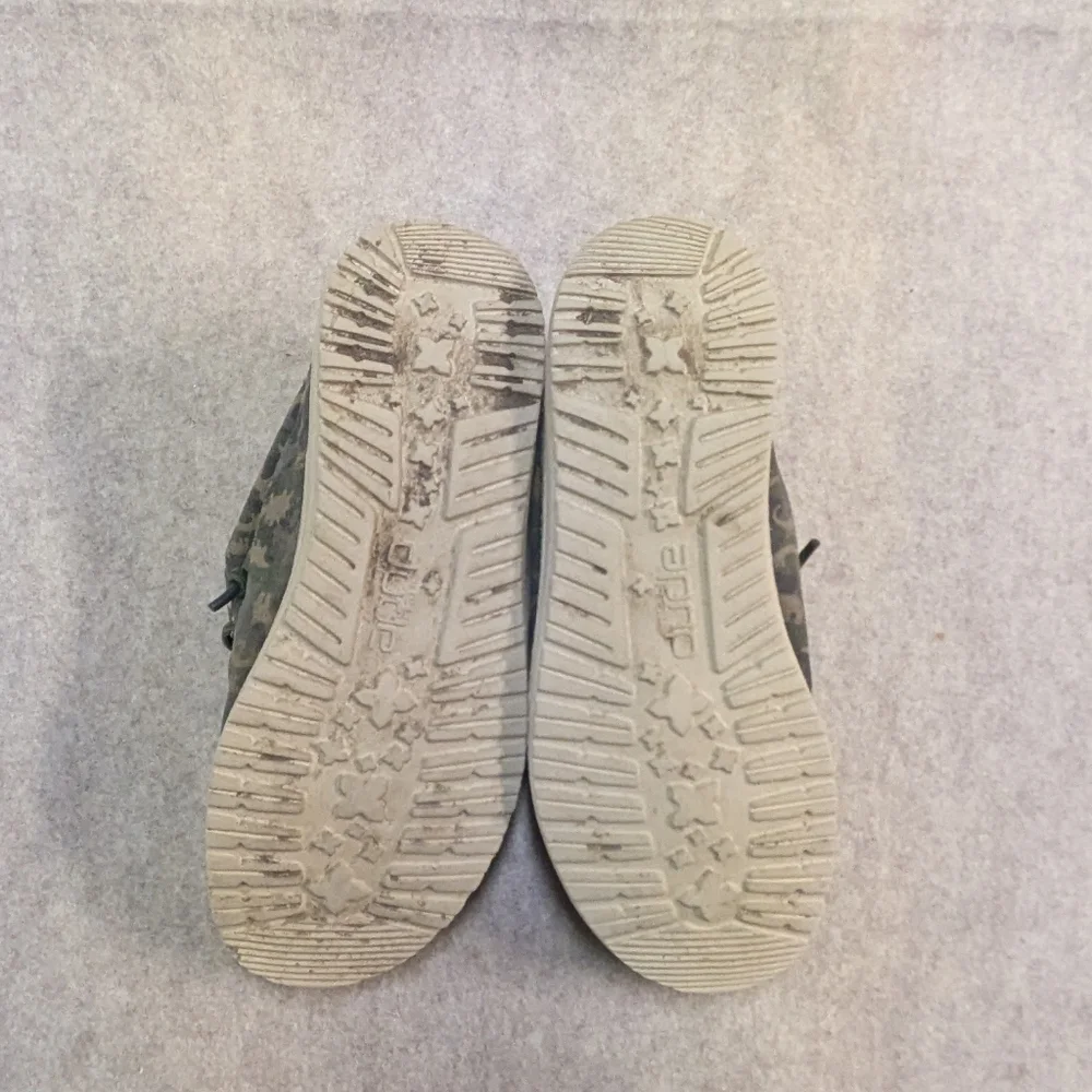 Hey Dude Wally Camdino Camouflage Dino Youth Shoes Size EU 36 (Y 4-5)